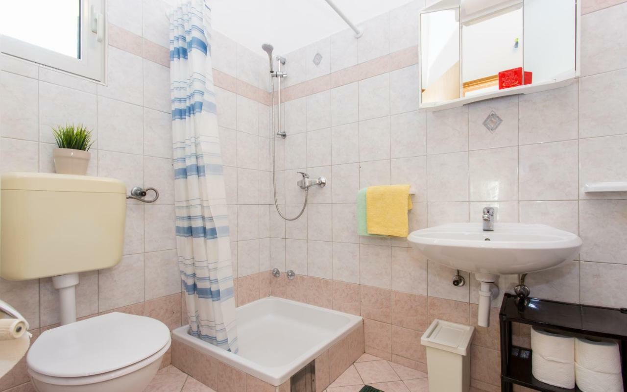 Apartments Luka 2 Башка Екстер'єр фото